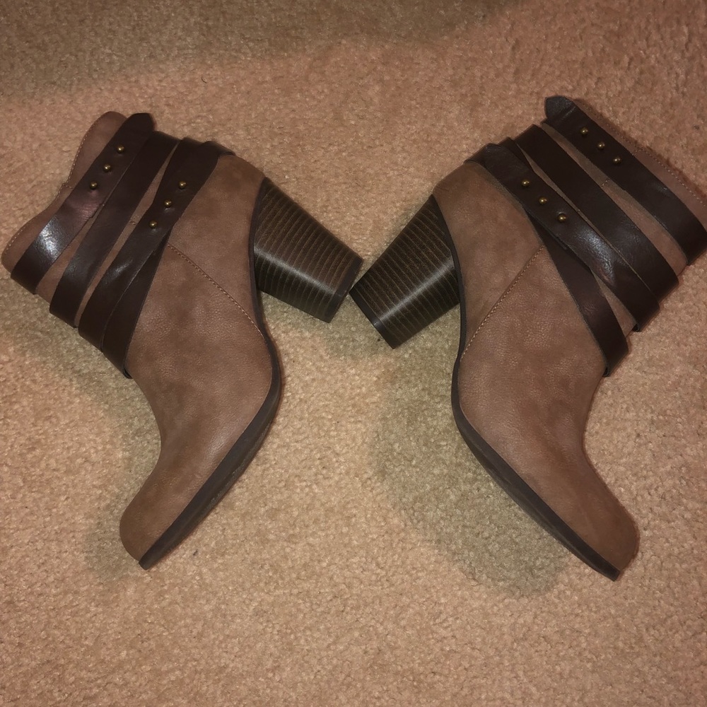 Madden Girl Booties taupe/brown SIZE 8.5